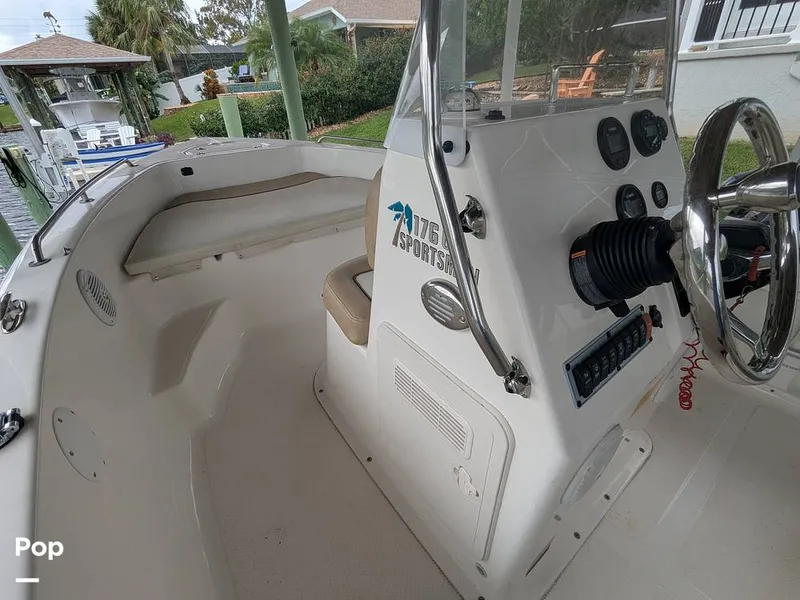 Slide: The Image of Plenty Os Seating In Bow - 15917926