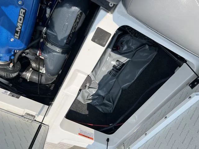 Slide: The Image of Mastercraft XT23 2019 - 27