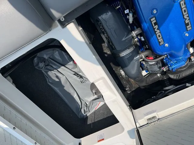 Slide: The Image of Mastercraft XT23 2019 - 28