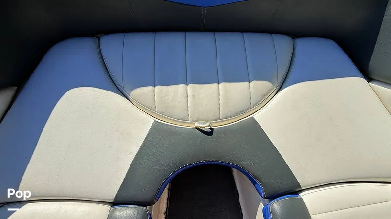 Slide: The Image of Bow Seating/. Built-in Cooler - 15976490