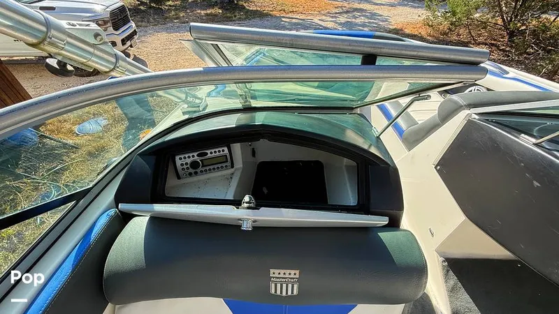 Slide: The Image of Glove Box - 15976499