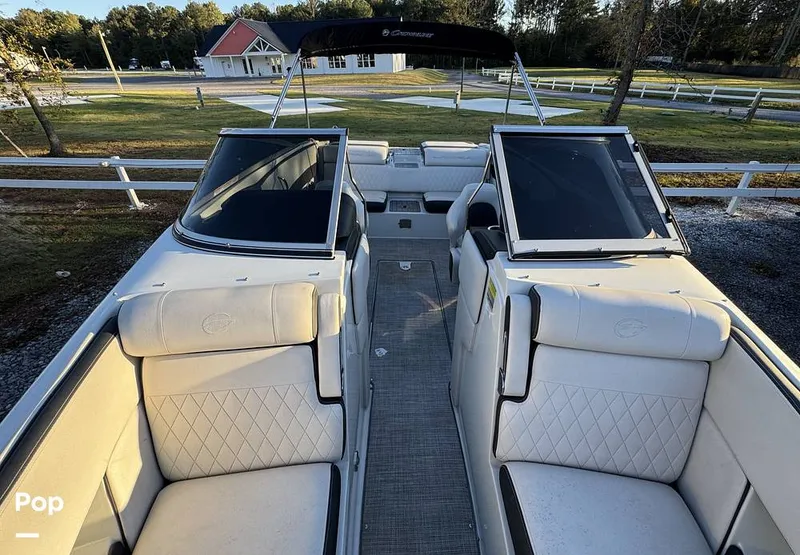 Slide: The Image of Crownline Boats 240 SS 2023 - 15983913