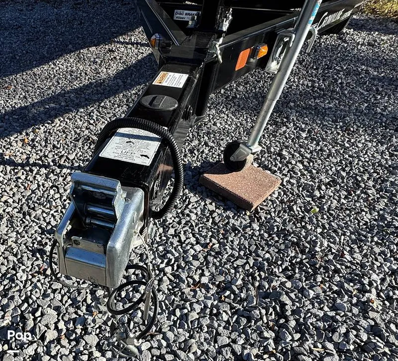 Slide: The Image of Crownline Boats 240 SS 2023 - 15983821