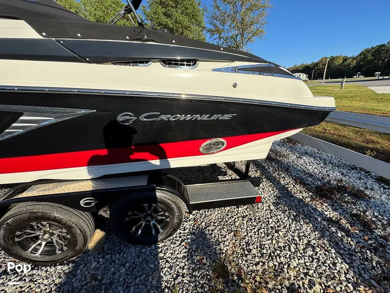 Slide: The Image of Crownline Boats 240 SS 2023 - 15983832