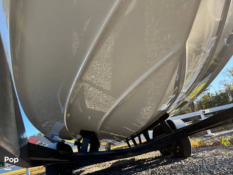 Slide: The Image of Crownline Boats 240 SS 2023 - 15983834