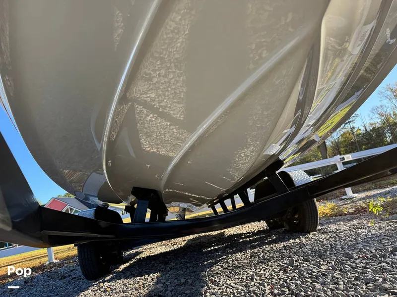 Slide: The Image of Crownline Boats 240 SS 2023 - 15983836