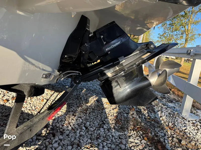 Slide: The Image of Crownline Boats 240 SS 2023 - 15983840