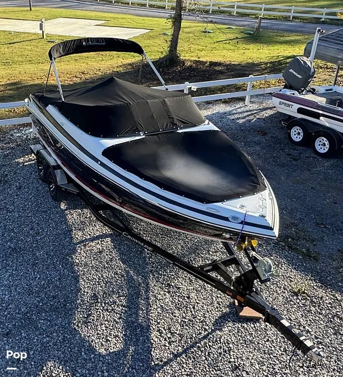 Slide: The Image of Crownline Boats 240 SS 2023 - 15983841