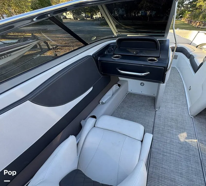 Slide: The Image of Crownline Boats 240 SS 2023 - 15983876