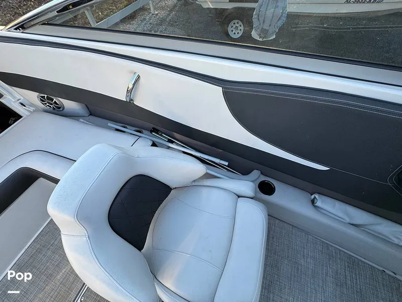 Slide: The Image of Crownline Boats 240 SS 2023 - 15983877