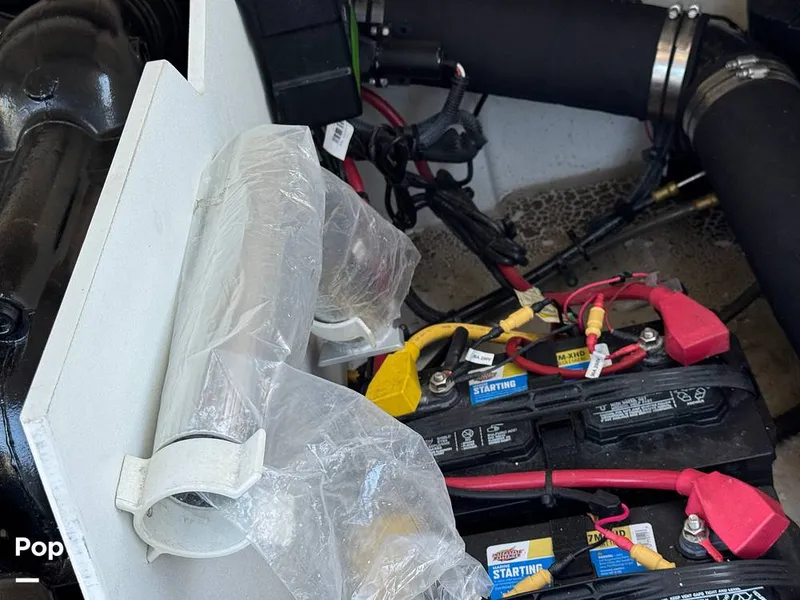 Slide: The Image of Crownline Boats 240 SS 2023 - 15983886