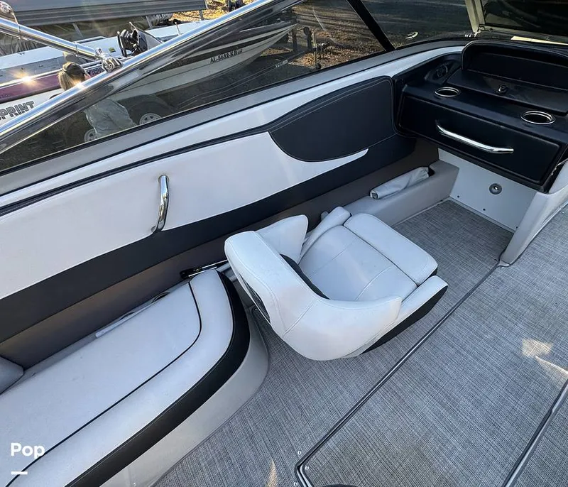 Slide: The Image of Crownline Boats 240 SS 2023 - 15983889