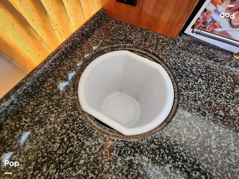 Slide: The Image of Carver 360 Sport Sedan 2004 - 15932167