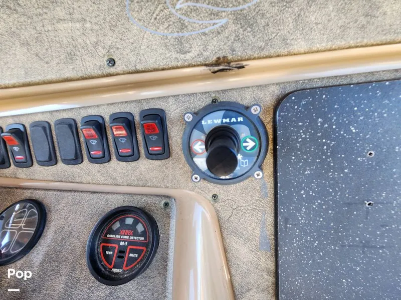 Slide: The Image of Carver 360 Sport Sedan 2004 - 15930458