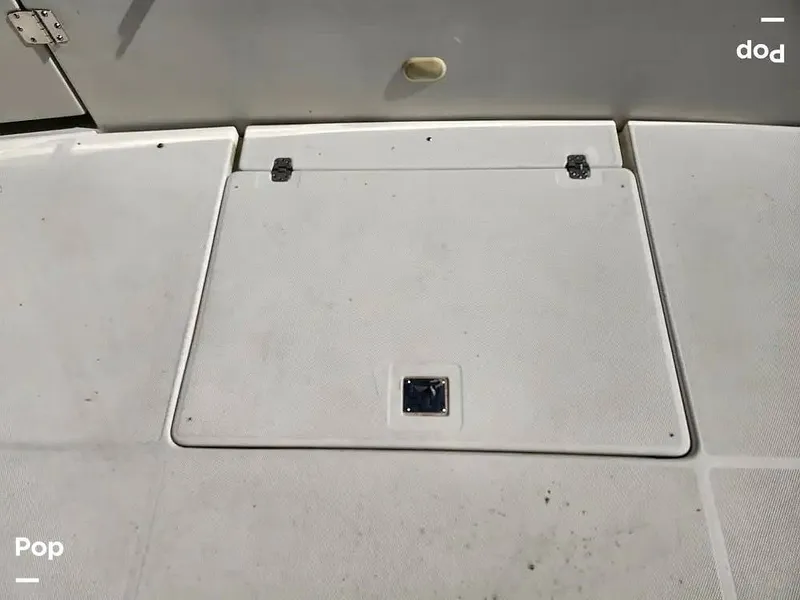 Slide: The Image of Carver 360 Sport Sedan 2004 - 15932164