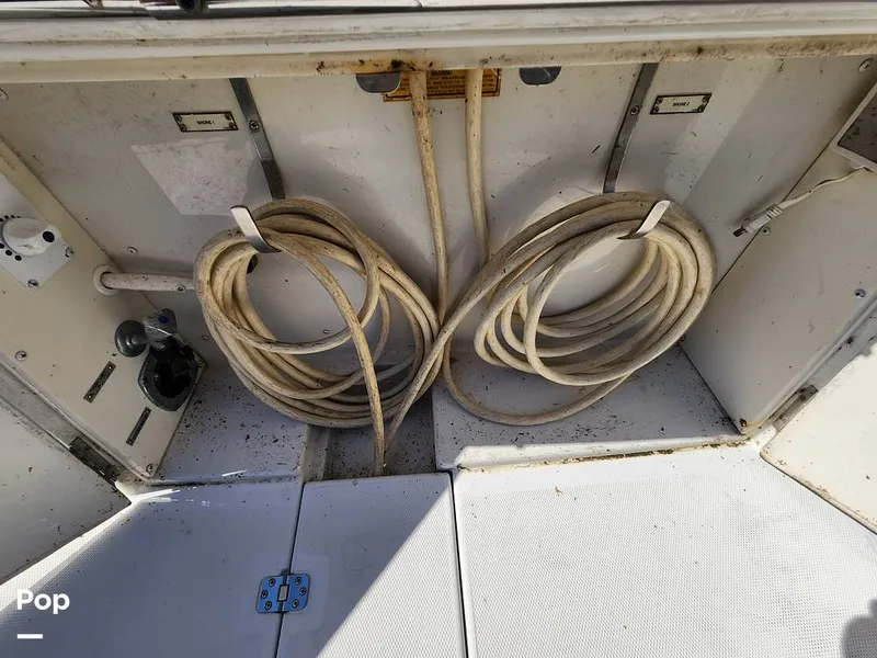 Slide: The Image of Carver 360 Sport Sedan 2004 - 15930477