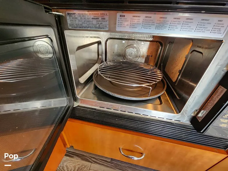 Slide: The Image of Carver Yachts 360 Sport Sedan 2004 - 15930489