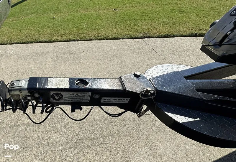 Slide: The Image of Falcon 21TE 2020 - 15944525