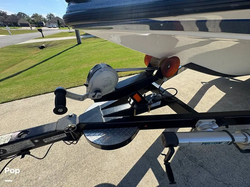 Slide: The Image of Falcon 21TE 2020 - 15944526