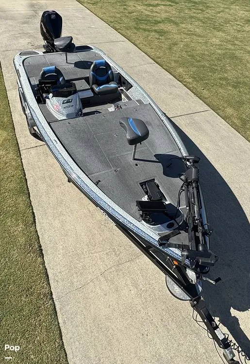 Slide: The Image of Falcon 21TE Top Deck - 15944467