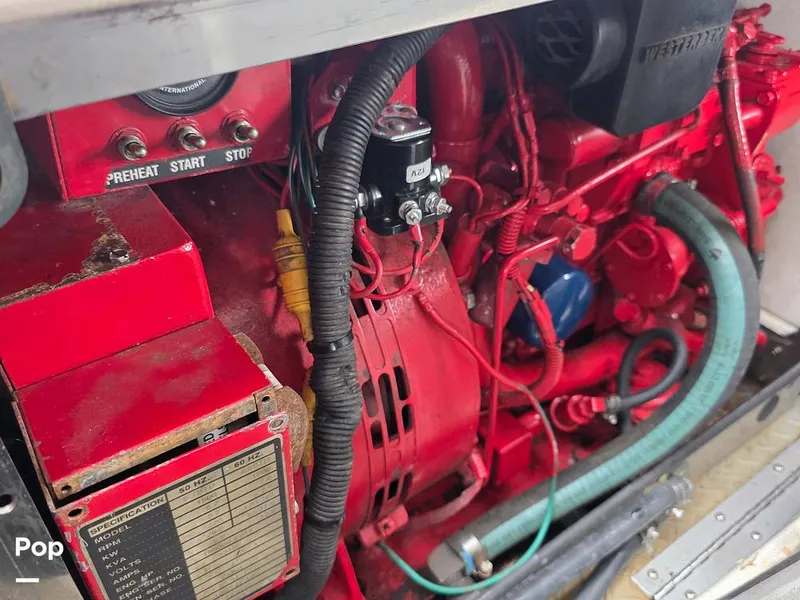 Slide: The Image of Peace of mind: Ask for a complimentary BoatHistoryReport report ($39.99 value) - I1