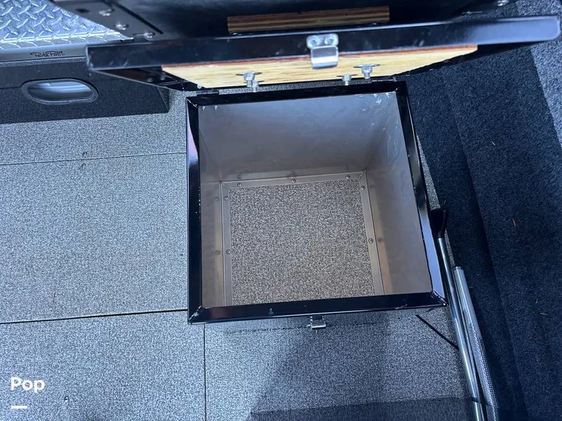 Slide: The Image of Raider 210 Explorer 2023 - 15932996