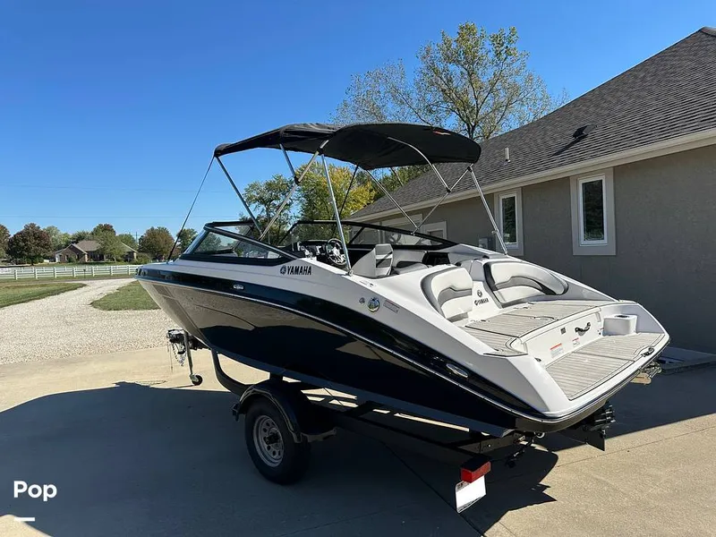 Slide: The Image of Yamaha SX195 2023 - 15978345