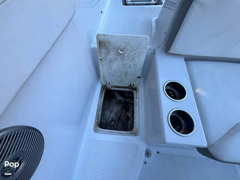 Slide: The Image of Four Winns 180 OB 2019 - 16015616