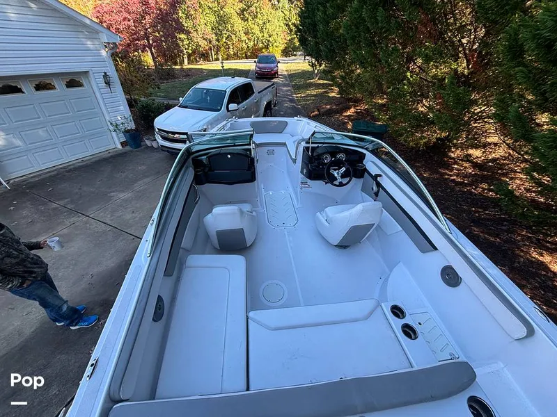 Slide: The Image of Four Winns 180 OB 2019 - 16015600