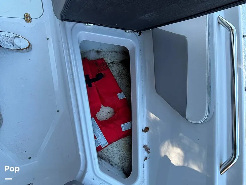 Slide: The Image of Four Winns 180 OB 2019 - 16015622