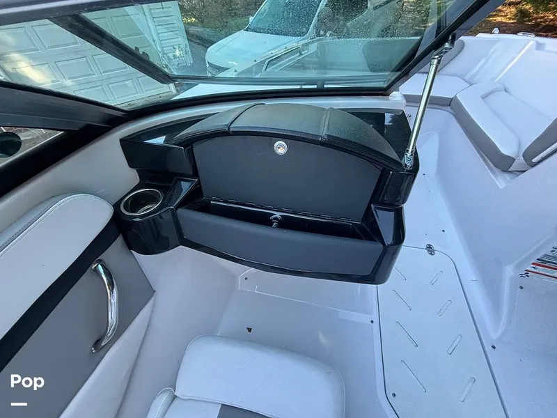 Slide: The Image of Four Winns 180 OB 2019 - 16015627