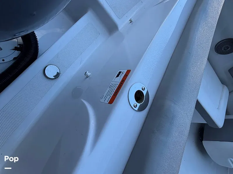 Slide: The Image of Four Winns 180 OB 2019 - 16015633