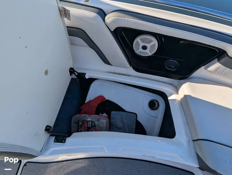 Slide: The Image of Yamaha AR240 2018 - 16161216