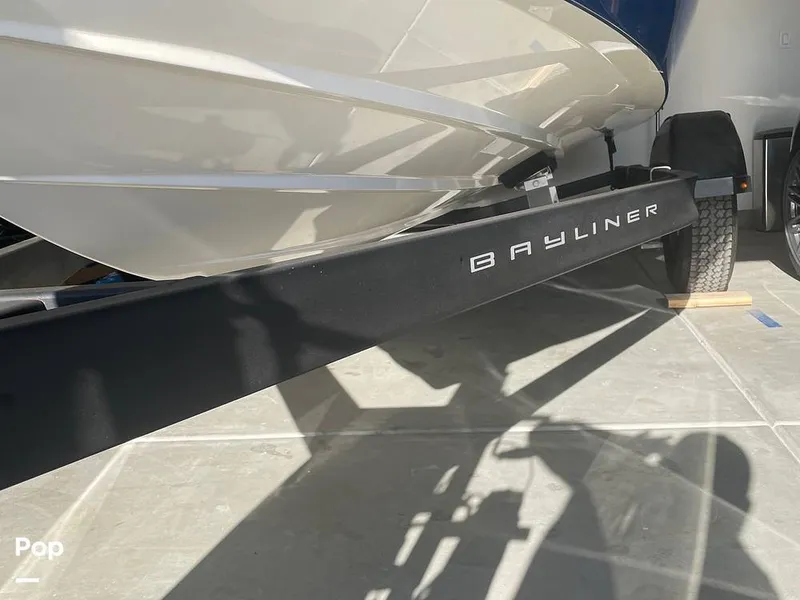 Slide: The Image of Bayliner VR4 2021 - 15939590