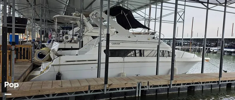 Slide: The Image of Carver Yachts Santego 380SE 2002 - 16099555