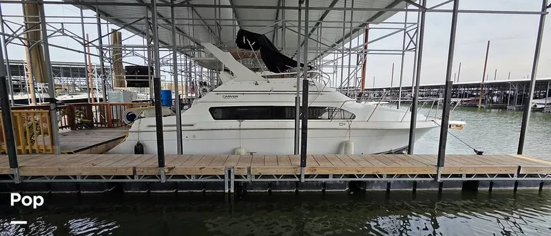 Slide: The Image of Carver Yachts Santego 380SE 2002 - 16099548