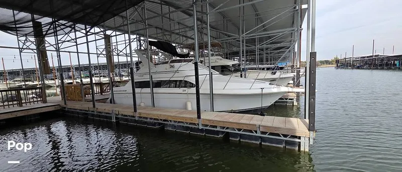 Slide: The Image of Carver Yachts Santego 380SE 2002 - 16099551