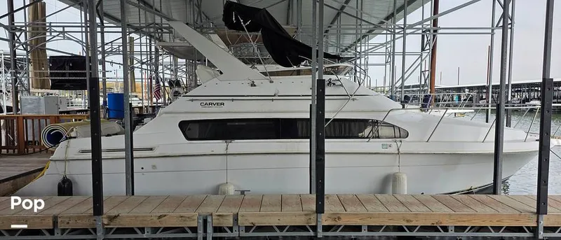 Slide: The Image of Carver Yachts Santego 380SE 2002 - 16099554