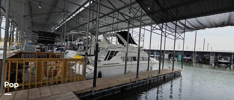 Slide: The Image of Carver Yachts Santego 380SE 2002 - 16099557