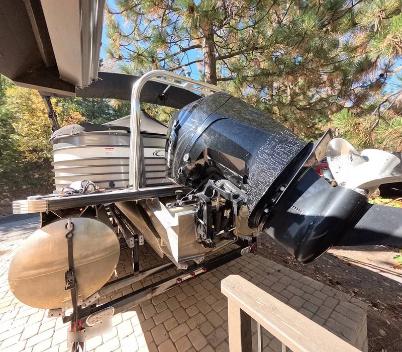 Slide: The Image of Crest III 220 SLC 2019 - 16029747