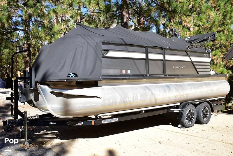 Slide: The Image of Crest III 220 SLC 2019 - 16029749