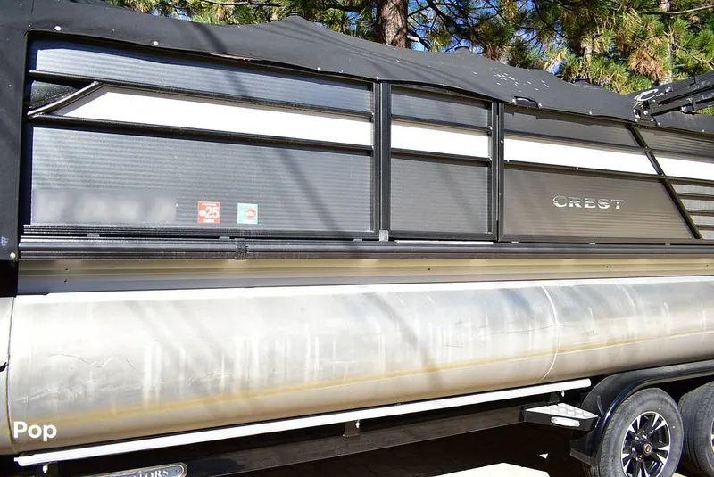 Slide: The Image of Crest III 220 SLC 2019 - 16029751