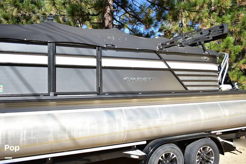 Slide: The Image of Crest III 220 SLC 2019 - 16029752