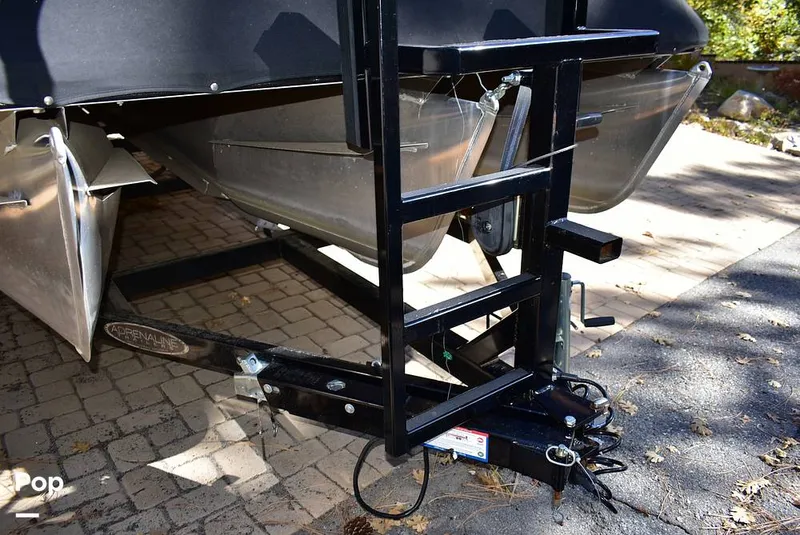 Slide: The Image of Crest III 220 SLC 2019 - 16029784