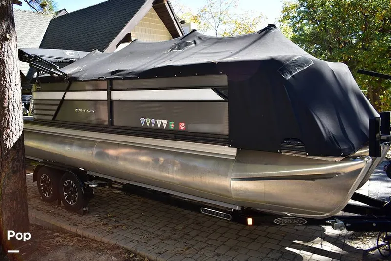 Slide: The Image of Crest III 220 SLC 2019 - 16029785