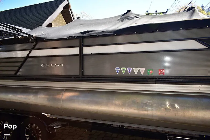 Slide: The Image of Crest III 220 SLC 2019 - 16029787