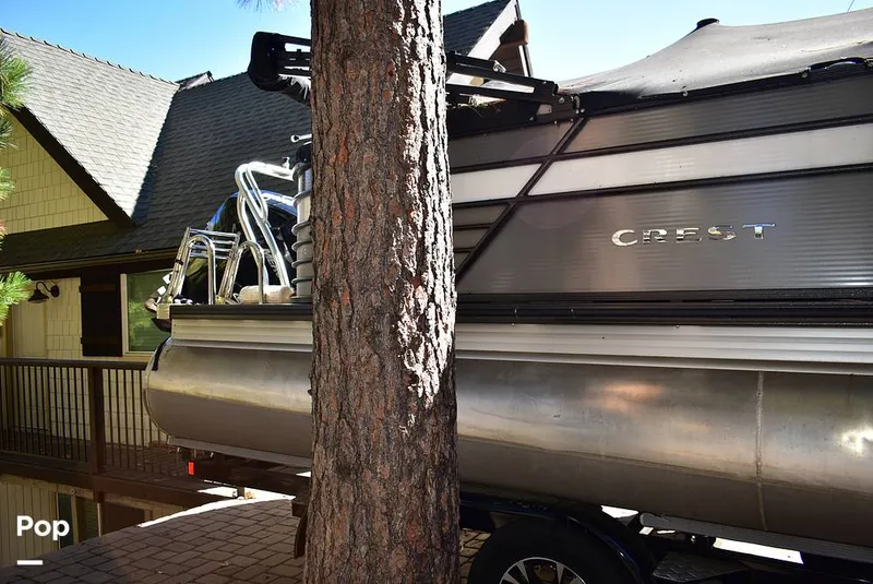 Slide: The Image of Crest III 220 SLC 2019 - 16029788