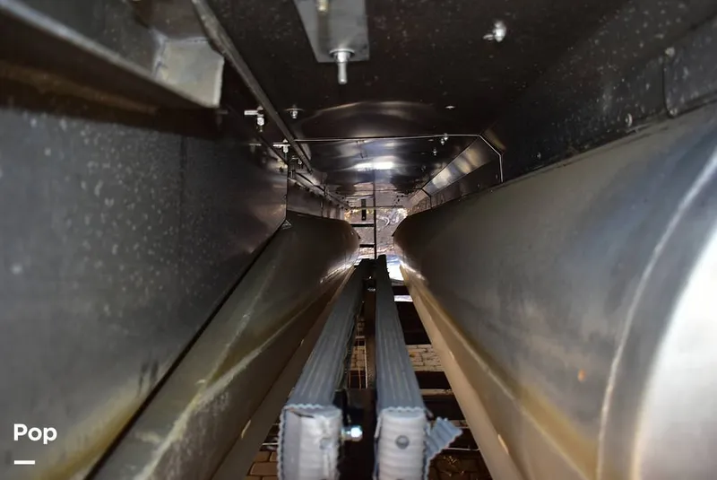 Slide: The Image of Crest III 220 SLC 2019 - 16029791