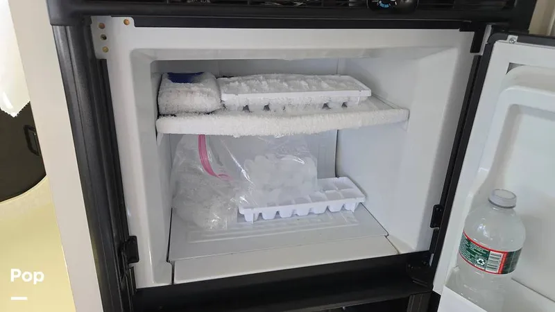 Slide: The Image of Carver 380 Santego 1993 - 15968896