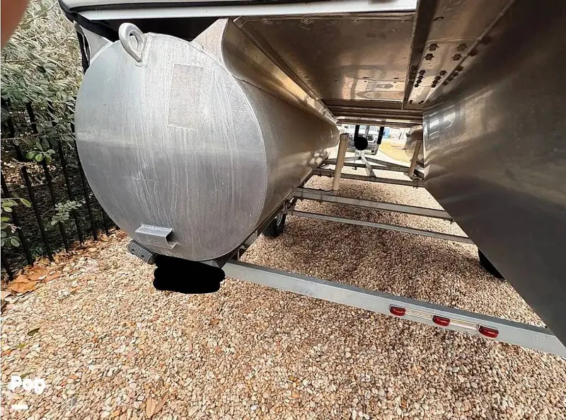 Slide: The Image of Silver Wave Islander 210 2019 - 16245520